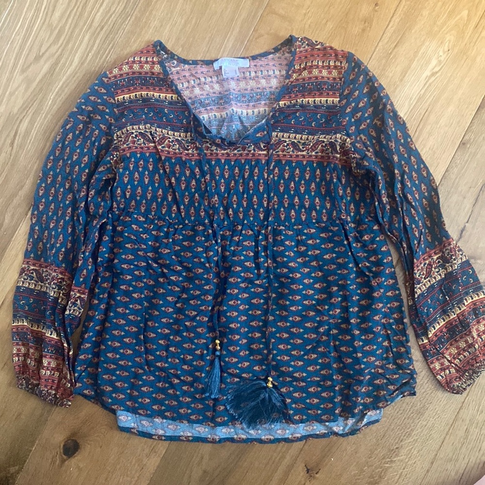 Bohemian top/tassle strings/paisley print.